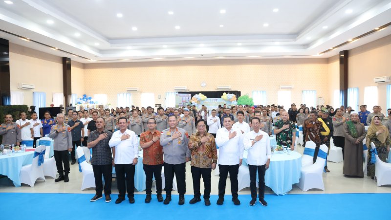 Potret yang menggambarkan realitas Batam di lapangan.
