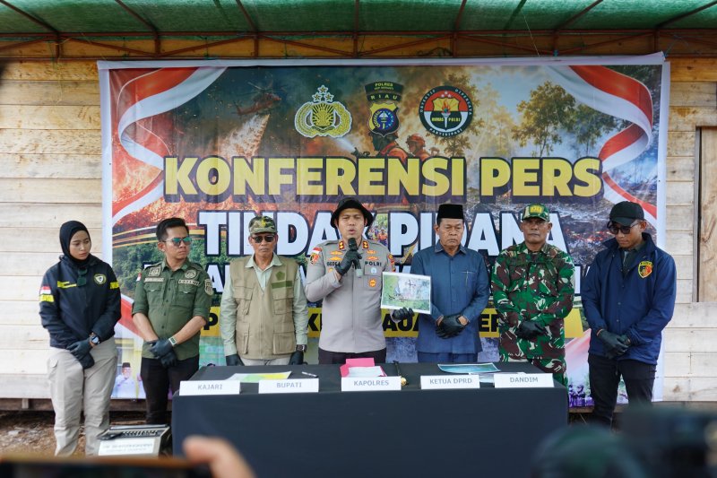 Infografis terkini yang menjelaskan fenomena Karimun dengan detail.
