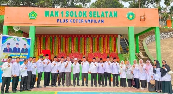 Sorotan utama: bagaimana Solok berkembang dalam berita global?