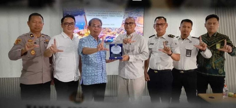 Visualisasi yang menunjukkan dinamika Lahat.