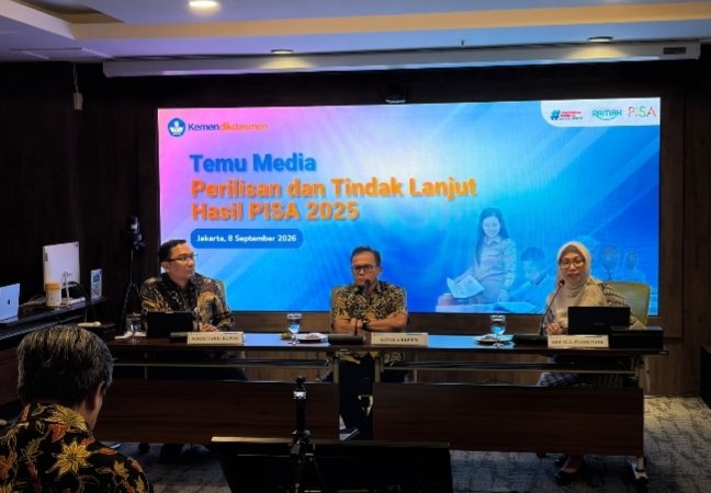 Foto yang memperlihatkan realitas di balik isu Jakarta.